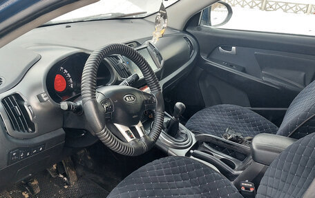 KIA Sportage III, 2010 год, 850 000 рублей, 11 фотография