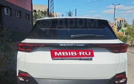 FAW Bestune T77, 2022 год, 1 900 000 рублей, 2 фотография