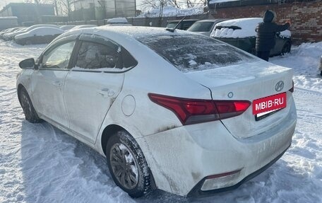 Hyundai Solaris II рестайлинг, 2017 год, 420 000 рублей, 3 фотография