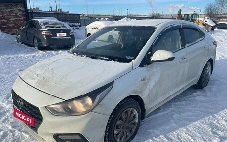 Hyundai Solaris II рестайлинг, 2017 год, 420 000 рублей, 2 фотография