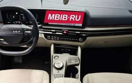 KIA Sportage IV рестайлинг, 2025 год, 2 400 000 рублей, 6 фотография