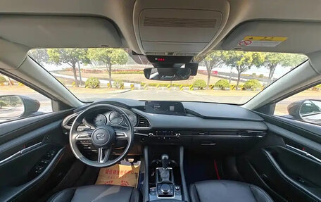 Mazda 3, 2022 год, 1 780 001 рублей, 11 фотография