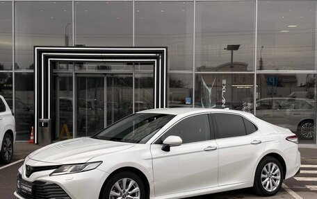 Toyota Camry, 2019 год, 2 349 900 рублей, 3 фотография