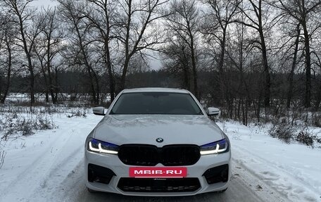 BMW 5 серия, 2017 год, 2 950 000 рублей, 2 фотография