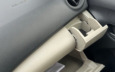 Toyota Yaris III рестайлинг, 2006 год, 640 000 рублей, 16 фотография