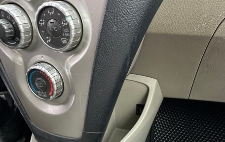 Toyota Yaris III рестайлинг, 2006 год, 640 000 рублей, 17 фотография