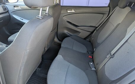 Hyundai Solaris II рестайлинг, 2011 год, 775 000 рублей, 14 фотография