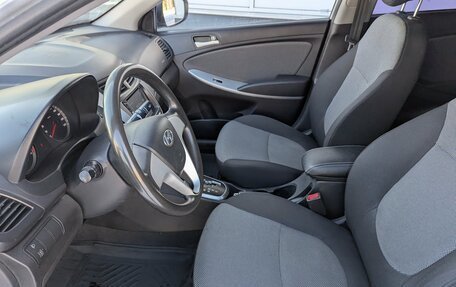 Hyundai Solaris II рестайлинг, 2011 год, 775 000 рублей, 20 фотография