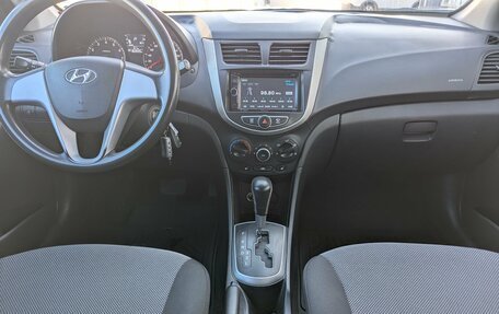 Hyundai Solaris II рестайлинг, 2011 год, 775 000 рублей, 16 фотография
