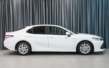 Toyota Camry, 2018 год, 2 290 000 рублей, 5 фотография
