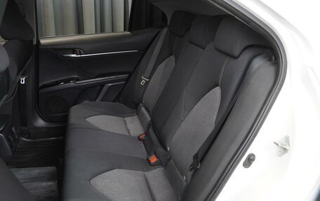 Toyota Camry, 2018 год, 2 290 000 рублей, 9 фотография