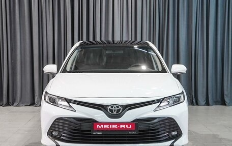 Toyota Camry, 2018 год, 2 290 000 рублей, 3 фотография