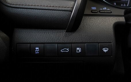 Toyota Camry, 2018 год, 2 290 000 рублей, 19 фотография