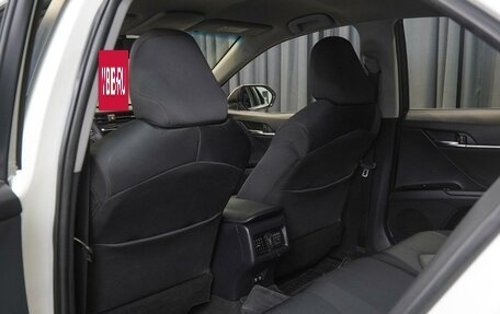 Toyota Camry, 2018 год, 2 290 000 рублей, 11 фотография