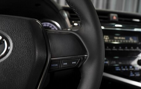 Toyota Camry, 2018 год, 2 290 000 рублей, 18 фотография