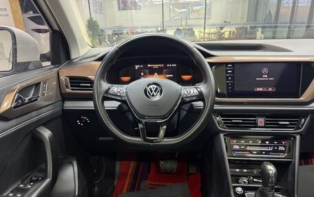 Volkswagen Tharu, 2022 год, 1 831 000 рублей, 9 фотография