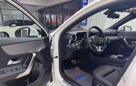 Mercedes-Benz A-Класс, 2023 год, 1 412 000 рублей, 7 фотография