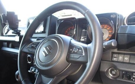 Suzuki Jimny, 2022 год, 1 800 000 рублей, 15 фотография