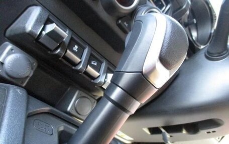 Suzuki Jimny, 2022 год, 1 800 000 рублей, 22 фотография