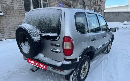 Chevrolet Niva I рестайлинг, 2004 год, 200 000 рублей, 3 фотография