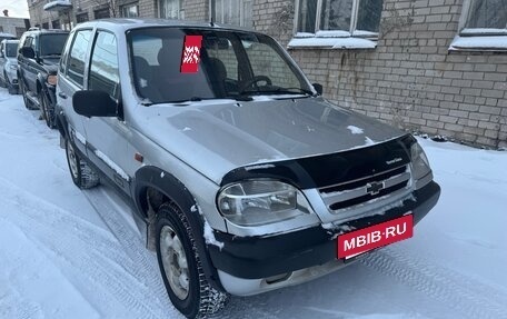Chevrolet Niva I рестайлинг, 2004 год, 200 000 рублей, 2 фотография