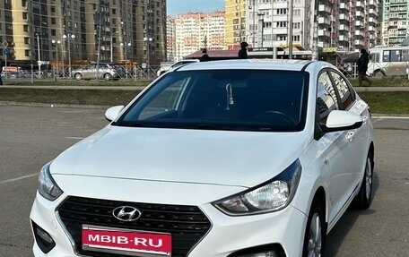 Hyundai Solaris II рестайлинг, 2017 год, 1 090 000 рублей, 3 фотография