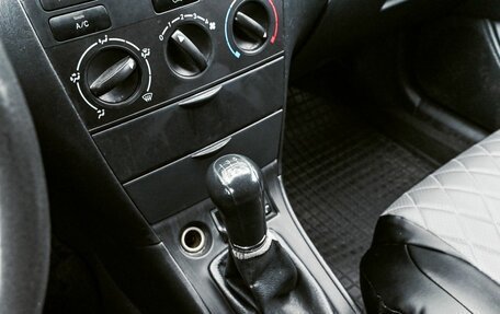 Toyota Corolla, 2005 год, 449 000 рублей, 15 фотография