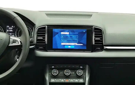 Skoda Karoq I, 2021 год, 1 529 000 рублей, 10 фотография