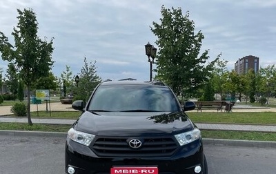 Toyota Highlander III, 2012 год, 2 100 000 рублей, 1 фотография