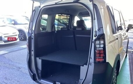 Honda Freed, 2025 год, 2 010 000 рублей, 10 фотография