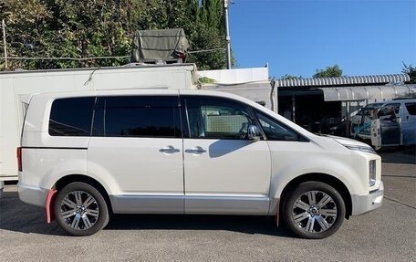 Mitsubishi Delica D:5 I, 2021 год, 2 850 007 рублей, 6 фотография