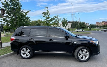 Toyota Highlander III, 2012 год, 2 100 000 рублей, 4 фотография