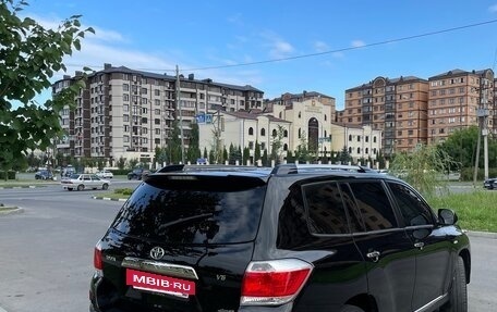 Toyota Highlander III, 2012 год, 2 100 000 рублей, 3 фотография