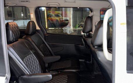 Toyota Voxy III, 2017 год, 2 000 000 рублей, 7 фотография