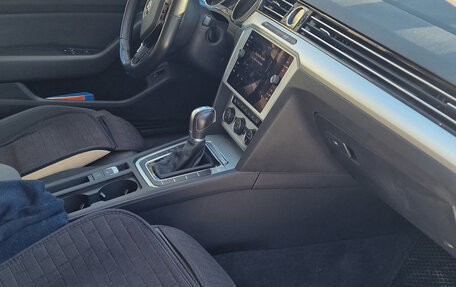 Volkswagen Passat B8 рестайлинг, 2017 год, 2 100 000 рублей, 7 фотография