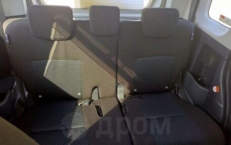 Toyota Roomy I, 2023 год, 1 550 000 рублей, 8 фотография