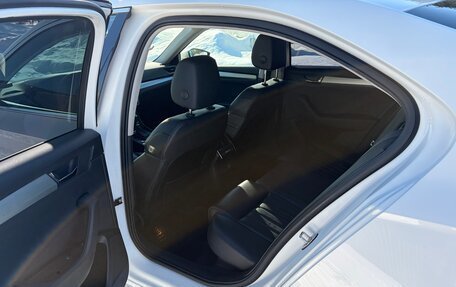 Skoda Superb III рестайлинг, 2018 год, 2 000 000 рублей, 17 фотография