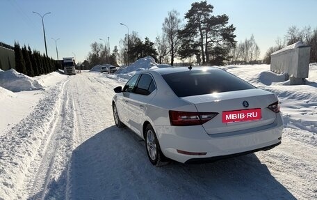 Skoda Superb III рестайлинг, 2018 год, 2 000 000 рублей, 19 фотография