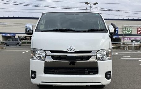 Toyota HiAce H200, 2025 год, 4 650 000 рублей, 2 фотография