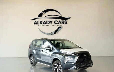 Mitsubishi Xpander, 2024 год, 2 253 000 рублей, 2 фотография