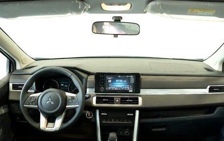 Mitsubishi Xpander, 2024 год, 2 253 000 рублей, 6 фотография