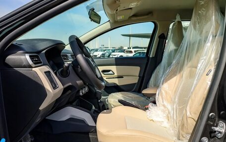 Renault Duster, 2025 год, 2 366 000 рублей, 11 фотография