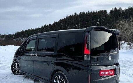 Honda Stepwgn IV, 2016 год, 2 090 000 рублей, 5 фотография