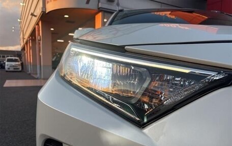 Toyota RAV4, 2022 год, 3 950 001 рублей, 12 фотография