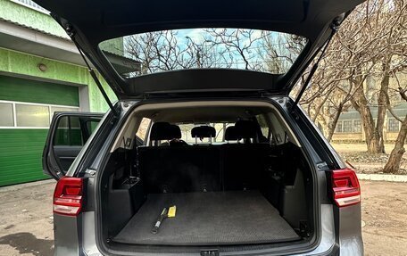 Volkswagen Atlas I, 2018 год, 3 300 000 рублей, 6 фотография