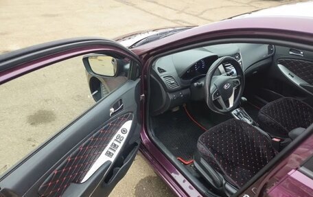 Hyundai Solaris II рестайлинг, 2013 год, 900 000 рублей, 5 фотография