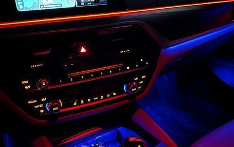 BMW 5 серия, 2019 год, 3 200 000 рублей, 19 фотография