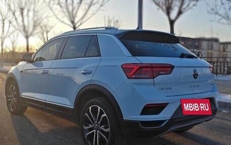 Volkswagen T-Roc I, 2022 год, 2 120 000 рублей, 4 фотография