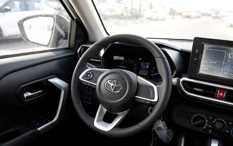 Toyota Raize I, 2025 год, 2 377 000 рублей, 8 фотография