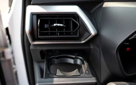 Toyota Raize I, 2025 год, 2 377 000 рублей, 12 фотография